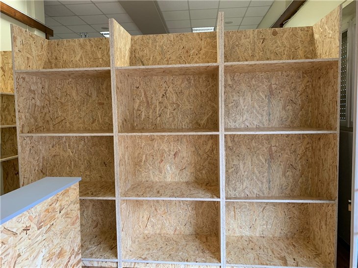 Realizzazioni stand fieristici | Arredo per uffici interamente realizzato in OSB 