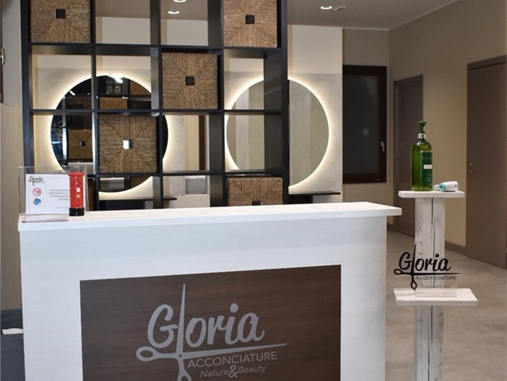 GruppoVedi allestimento stand fiere negozi uffici arredamento Gloria Acconciature Calcinate (BG) nov_21 (74)