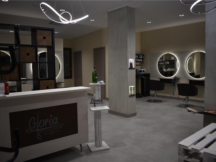 GruppoVedi allestimento stand fiere negozi uffici arredamento Gloria Acconciature Calcinate (BG) nov_21 (75)