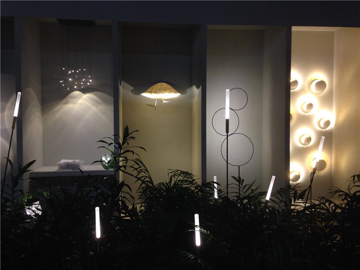 Realizzazioni stand fieristici | EUROLUCE Milano Catellani&Smith