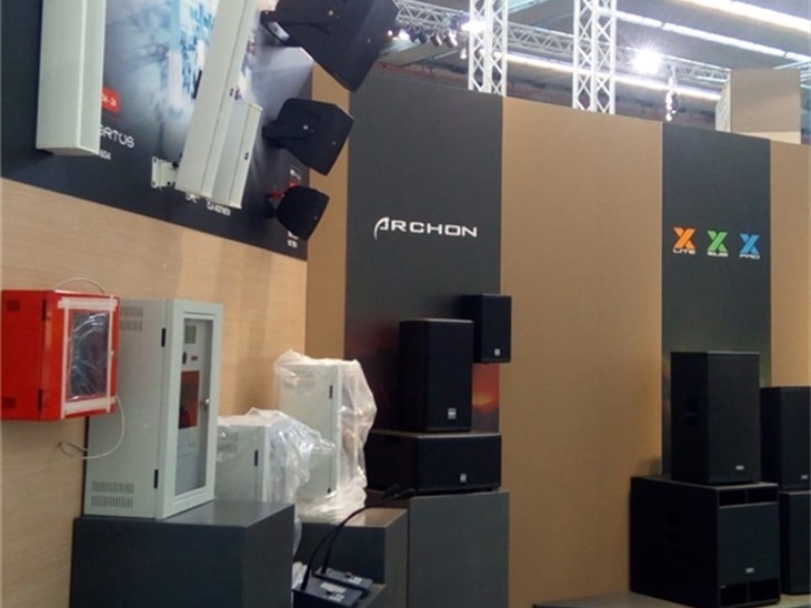 GruppoVedi allestimento stand fiere negozi uffici arredamento Fbt PLS Messe Frankfurt apr_19 (6)